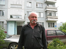 Незнакомое лицо / Косил Ясь конюшину ...