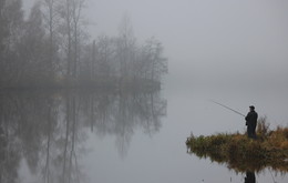 Январский рыбак / шел 2 день января 17го года.за окном было +8 тепла. туман