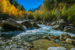 Осень и Адыр-Су / Река Адыр -Су в Кабардино-Балкарии