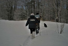 Работа, как работа. / Добираются до точки замера.