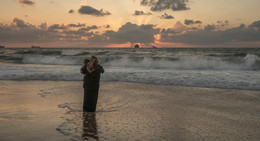 Раздвигая горизонт / Берег Средиземного моря