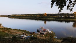 Из дальних странствий возвратясь.... / Река Сухона, древний городок Тотьма....