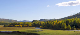 Осень на извилистой речке / Долина реки Бугульдейка, примерно 20 км по дороге до Байкала осталось.