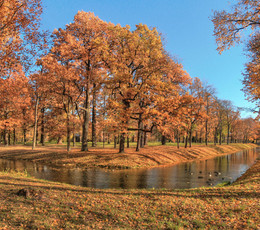 В октябре / Царское Село