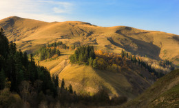 Осень на холмах / Где-то в горах
