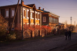 По старинной улочке. / Прогулки по Томску.