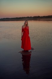 Девушка в красном / модель Дарья Басина
