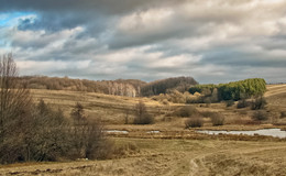 осенний пейзаж / Осень..хмурые облака..ветер..