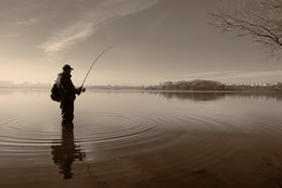 Рыбалка в Минске / В ноябре. Чижовское водохранилище.
https://www.instagram.com/fotoportretminsk/