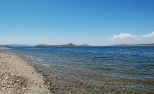 Одна лодка и много воды / соллнечный день на Бухтарминском водохранилище