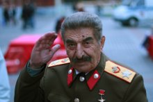 Привет из прошлого / Вот как зарабатывает деньги &quot;отец народов&quot; ...