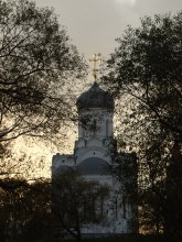 Свято-Покровский храм / Свято-Покровский храм в Минске. Строительство ведется с 14 октября 1997 года.