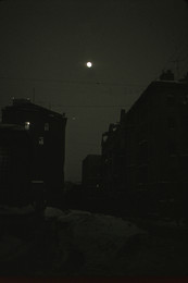 На темной стороне / Арбат, переулки, старая Москва, ночь, пленка