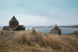 Монастыри на побережье озера Севан / Без названия