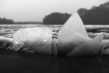 И вздыбилсь воды / начало зимы