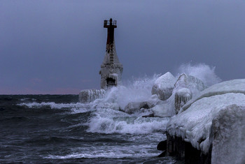 Маяк в Холмске / Сахалин. Холмский порт