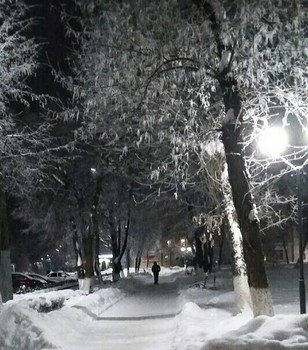 Морозное утро в городе / Морозное утро в городе