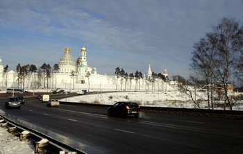 Крутой поворот. / Новоиерусалимский монастырь в Истре