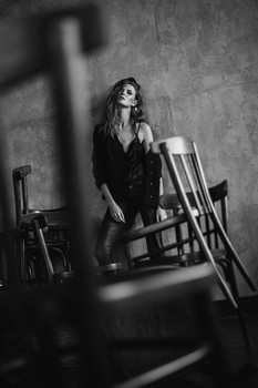  / фото, идея: Марина Щеглова
модель: Ирина Козырина-Ильиченко (Based in NYC)
макияж, волосы: Саша Липатова
локация: Студия 1901