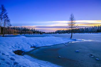 Зимний вечер. / зима,вечер,озеро,закат