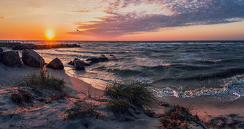 Рассвет в межсезонье / Азовское море близ Мариуполя, Белосарайская коса, начало сентября 2014...

http://www.youtube.com/watch?v=4ND7SICQx0I
