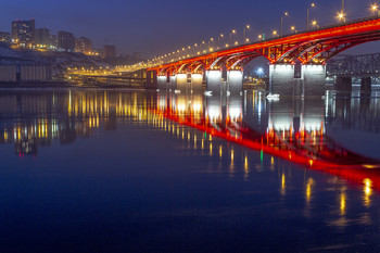 Огни Николаевского моста. / Красноярск, подсветка &quot;Николаевского&quot; моста, через реку Енисей.