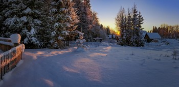Вечер в деревне Холдынка... / зимой в деревне...Вологодская область...