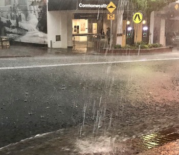 Ливень в Katoomba / ...