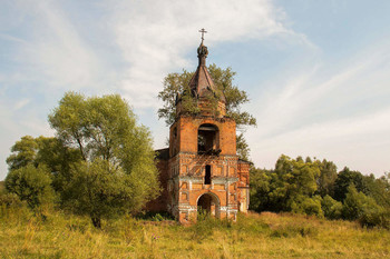 Троицкая церковь в селе Головино. / ***