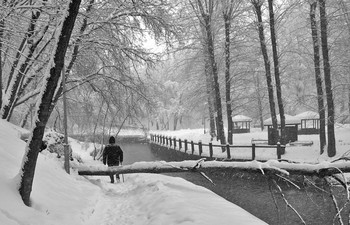 &quot;И если скажут мне века, твоя звезда, увы, погасла... / ...Поднимет детская рука мои года, мое богатство.
Когда-нибудь, наверняка, поднимет детская рука
Мои года - мое богатство.&quot;
