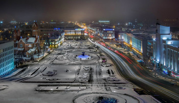 Туманный альбион над главной площадью страны / Зимнее фото площадь Независимости в Минске, Высотный гид по Минску, самый оригинальный, нестандартный, и запоминающийся экскурс по городу. Где лучше всего остановиться туристу в Минске, чтобы не только пожить c комфортом, но одновременно и насладиться замечательными видами на город из окон своего временного жилья? http://minsk-foto.bloger.by/103200/