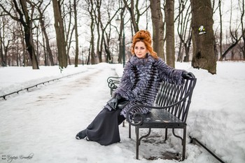 Королева / ***