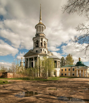 Церковь Спаса Нерукотворного в Борисоглебском монастыре города Торжка. / ***