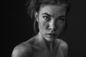 &nbsp; / фото: Марина Щеглова
модель: Анастасия Лыкасова
локация: Интерьерная фотостудия SOK