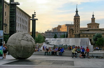 пл ХКолумба -Сарагоса / пл ХКолумба -Сарагоса Испания