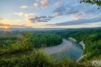 А вот и солнышко... / Рассвет в Родных местах. Август 2018.