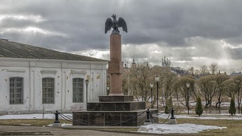 &nbsp; / Вязьма - город воинской славы. На ПП - памятник Перновскому полку