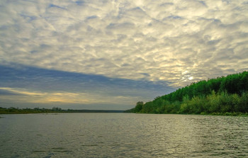 Утренние облака. / Облака над озером Исток.