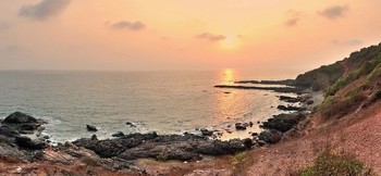 Вечерняя панорама моря / Вечерняя панорама Аравийского моря
