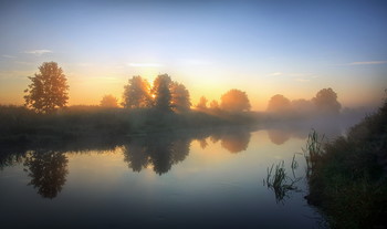 Солнечное утро / Рассвет у реки
