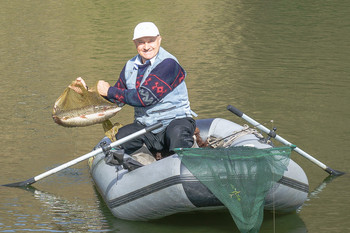 Любимое настроение / Рыбалка на реке Олым.