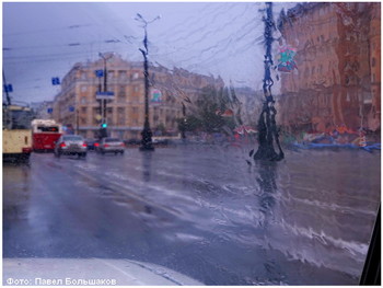 Особенности национальной погоды / Челябинск. Дождь в городе...