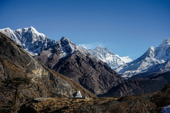 Эверест / Фото было сделано на треке к базовому лагерю Эвереста. Декабрь 2018