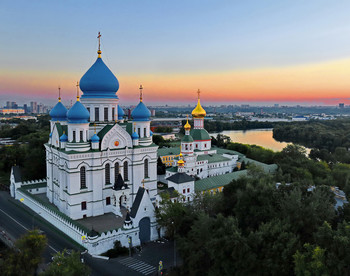 Вечереет / Николо-Перервинский-монастырь..