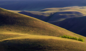 Прогулка в горах / ***