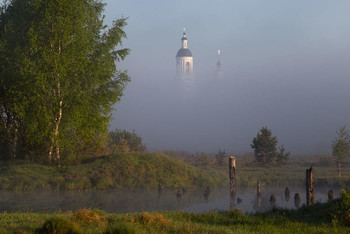 Утро туманное / Вид на храм Николая Чудотворца
