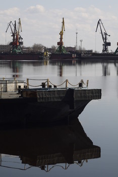 Город Че... / Гелиос-44-2 СССР
Helios-44-2 USSR