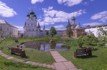 Дворик Ростовского кремля / Ростов Великий