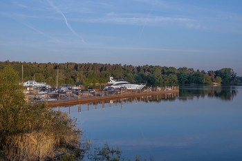 В тихой гавани. / Конаковская городская лодочная станция.
