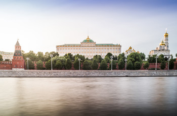 Кремль предзакатный / Москва. Кремлевская набережная. Кремль